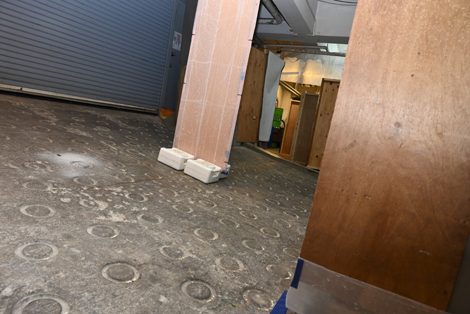 かつて利用されていた車用のスロープ部分。以前訪れた際は使用できなかったエリアだ