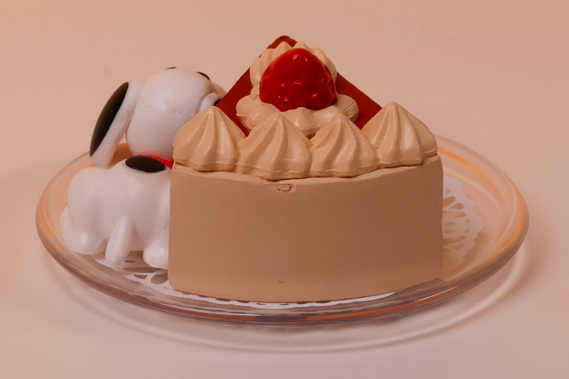 スイーツ部分も手作り感のある見た目だ