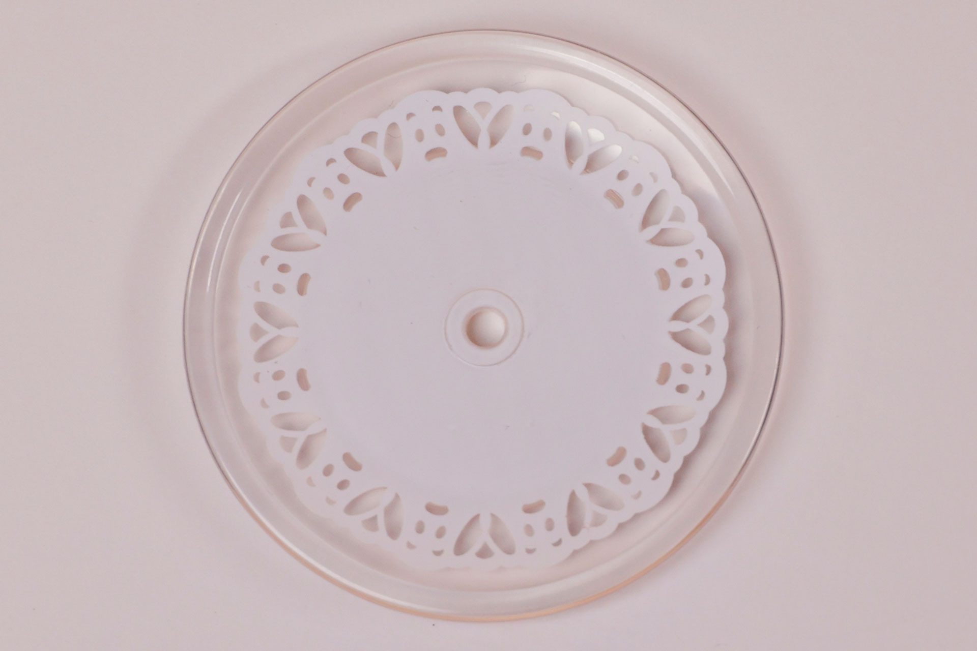 皿のデザイン自体は「スヌーピー（パンケーキ）」に付属しているものと同じだ