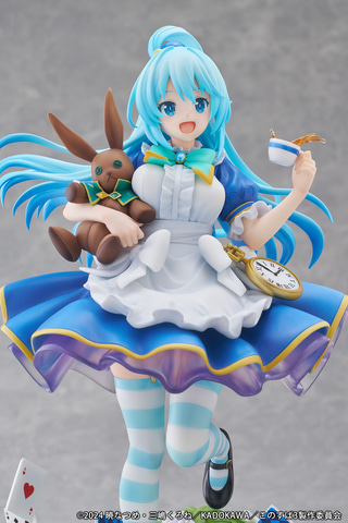 このすば3」よりおとぎ話に登場しそうな可愛いドレス姿のアクアが