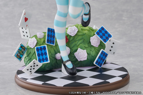 このすば3」よりおとぎ話に登場しそうな可愛いドレス姿のアクアが