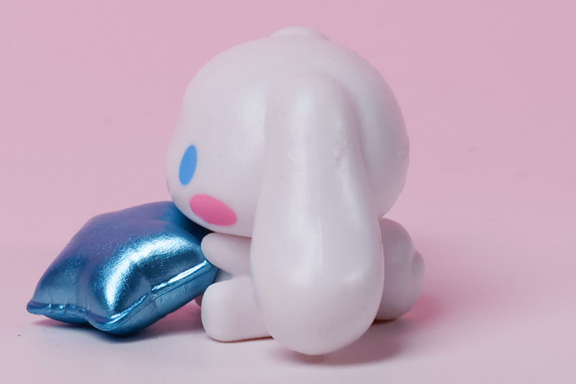 バルーンとしっぽ、そして耳でバランスが取られている