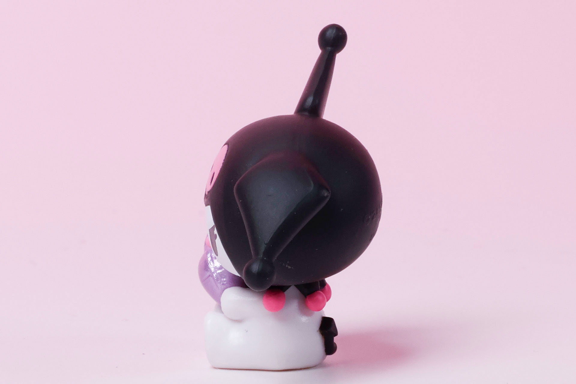 ぺったりと座っており、なかなか安定感がある