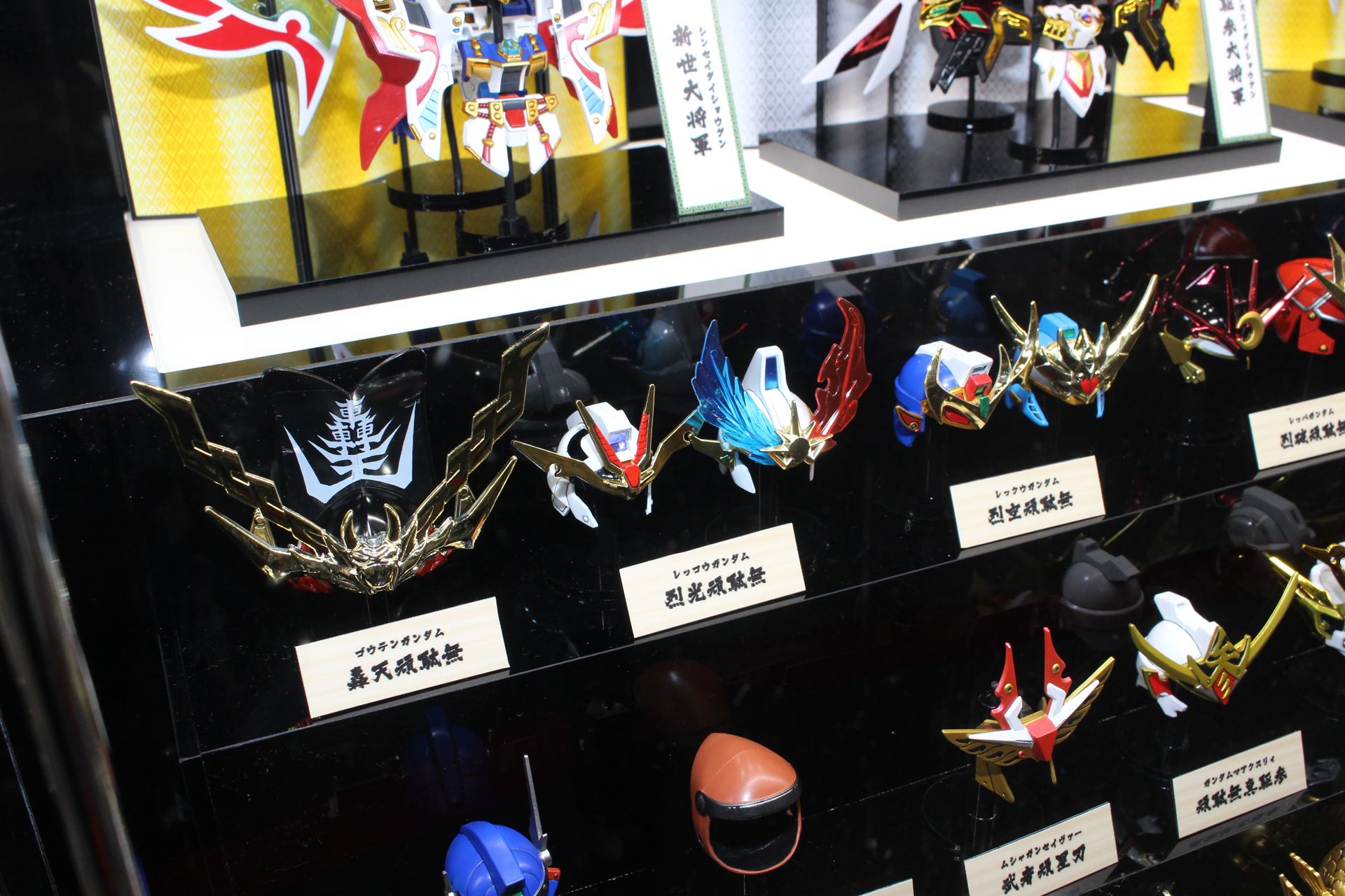 製品ではシールなどで色づけするものも全て塗装されているのも見どころ