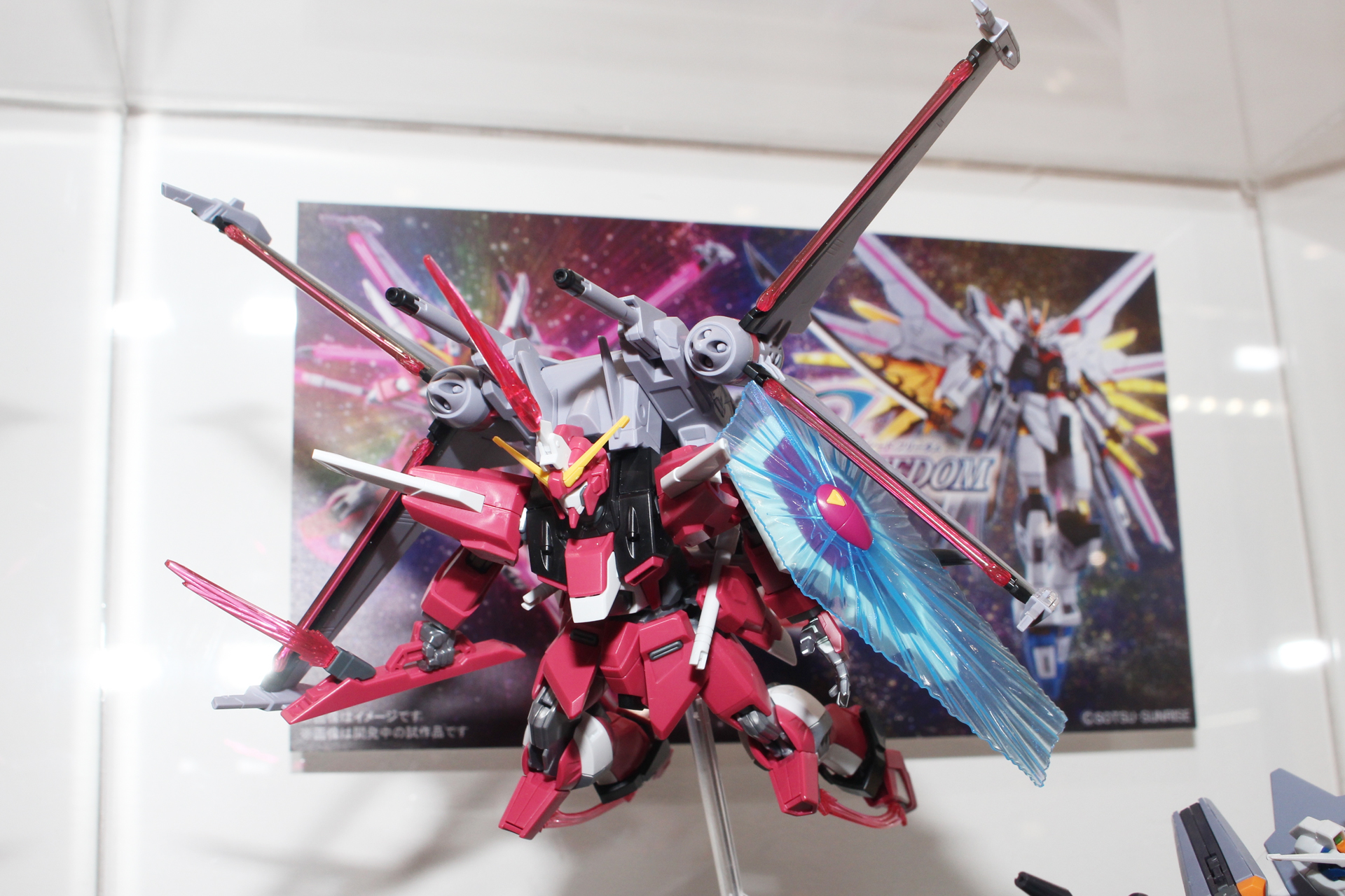 「HG 1/144 インフィニットジャスティスガンダム弐式」。6月29日発売。価格は3,080円