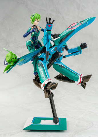 アオシマ、プラモデル「V.F.G. マクロスΔ VF-31A カイロス レイナ
