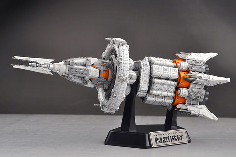 中国発のハードSF小説「三体」より宇宙戦艦「自然選択号」が