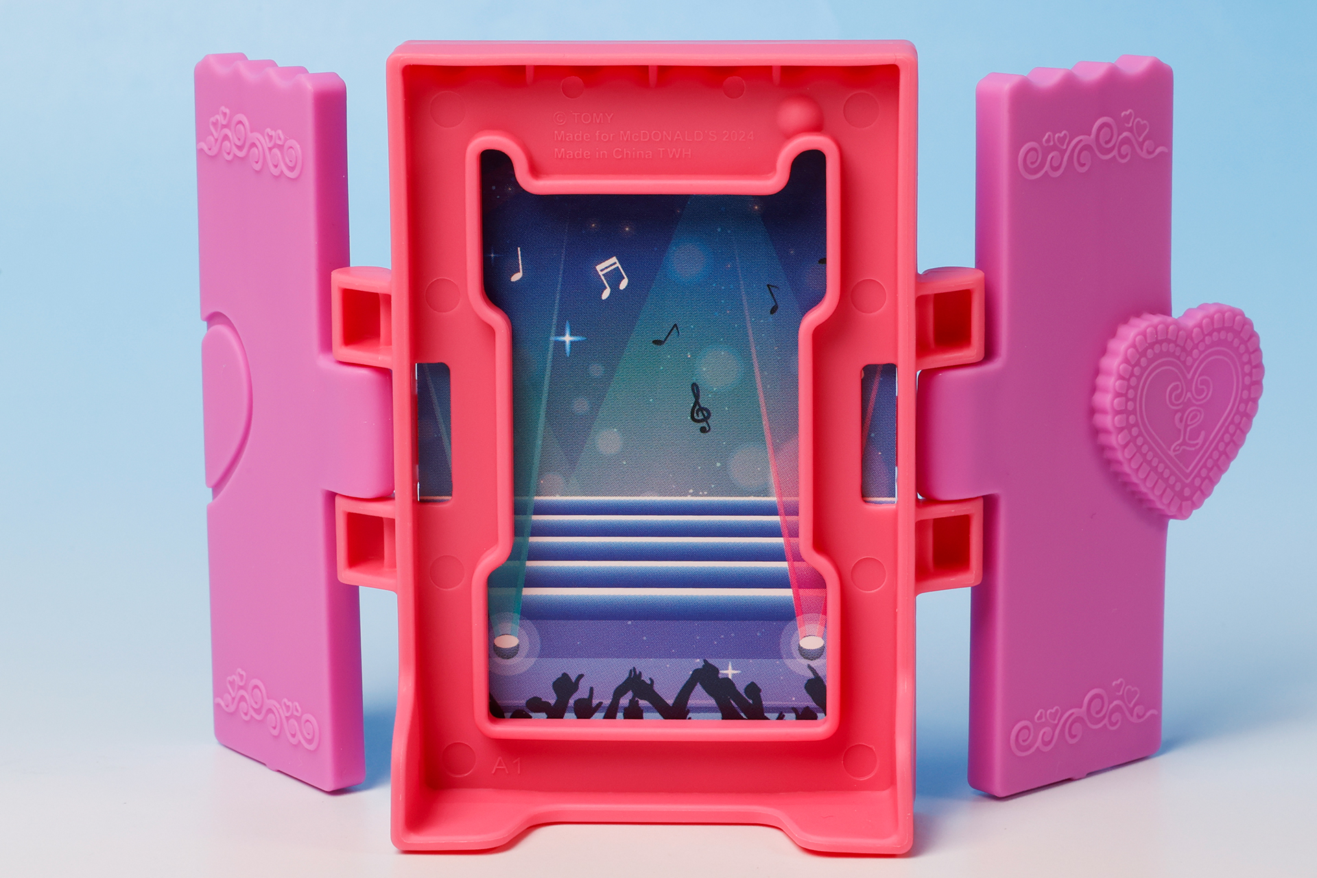 背景スタンドを後ろから見るとこんな感じだ