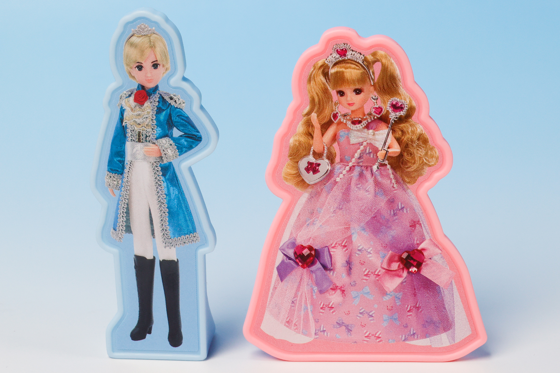 左がハルトくんで右がリカちゃん