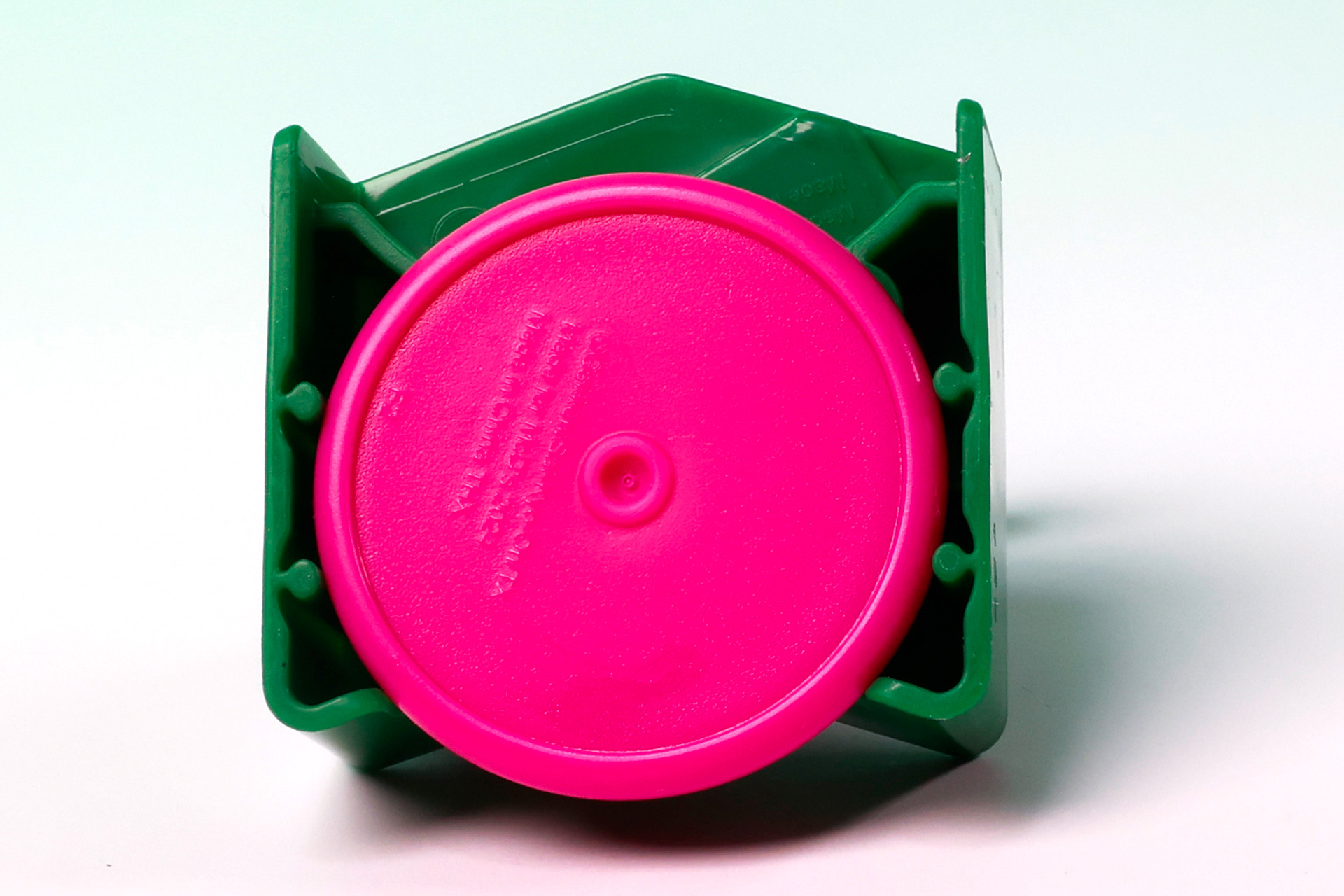 ディスクを底面部分にセット！