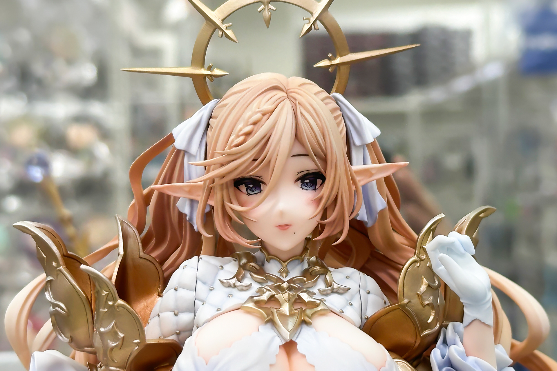 優しそうな表情をしたママ・ティアナ