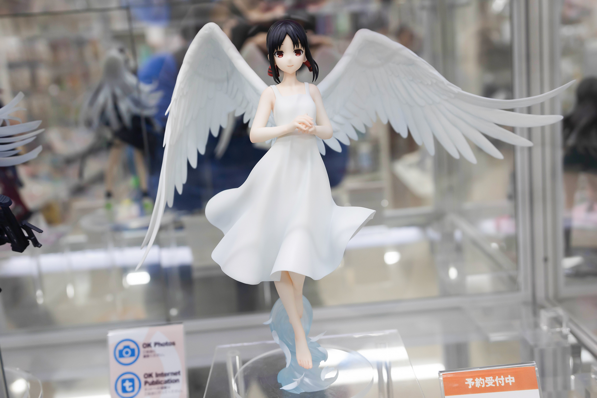 フィギュアの素材はPVCとABSで、全高は約245mmだ