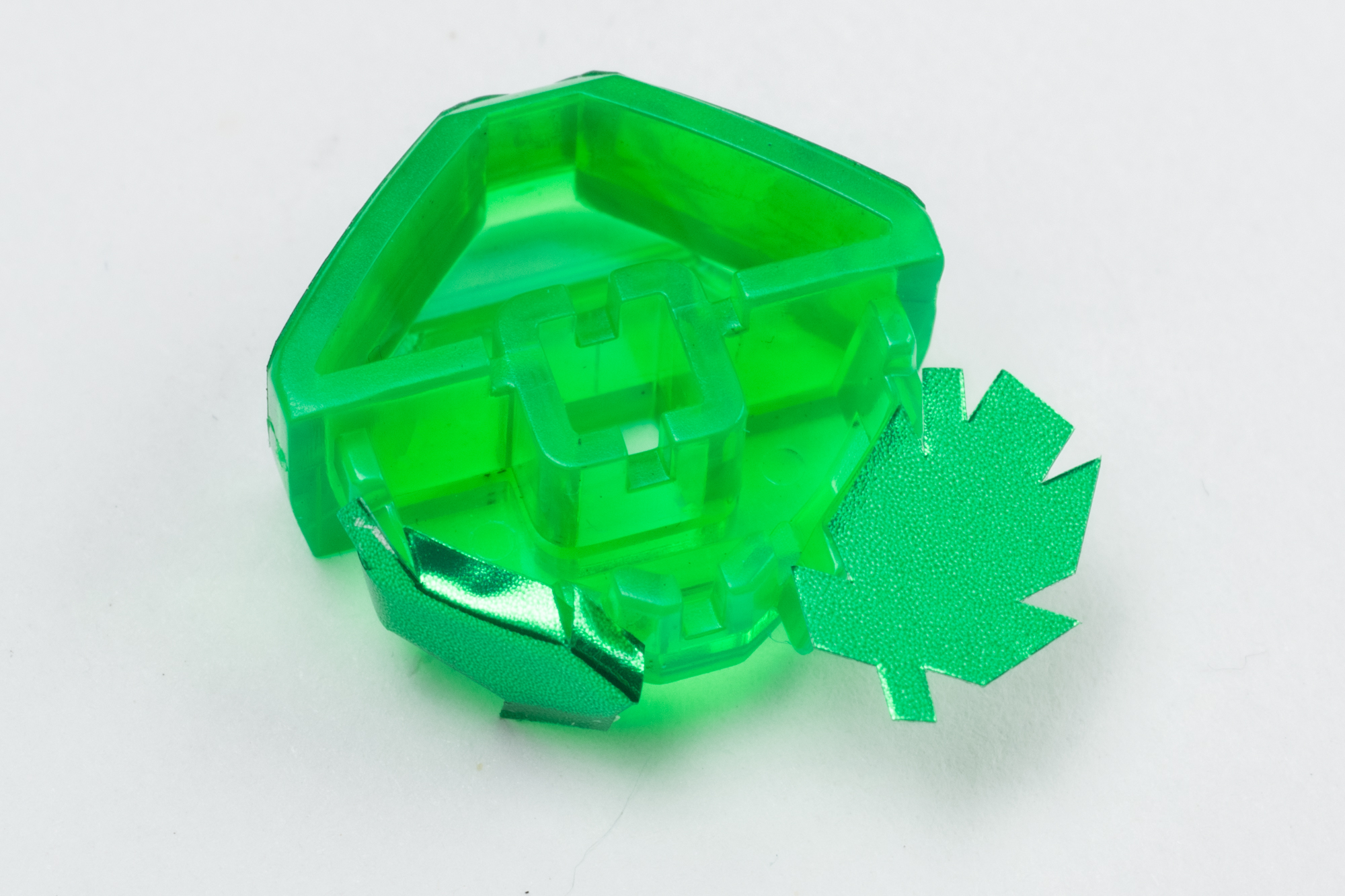 シールは縁を合わせると貼りやすいです