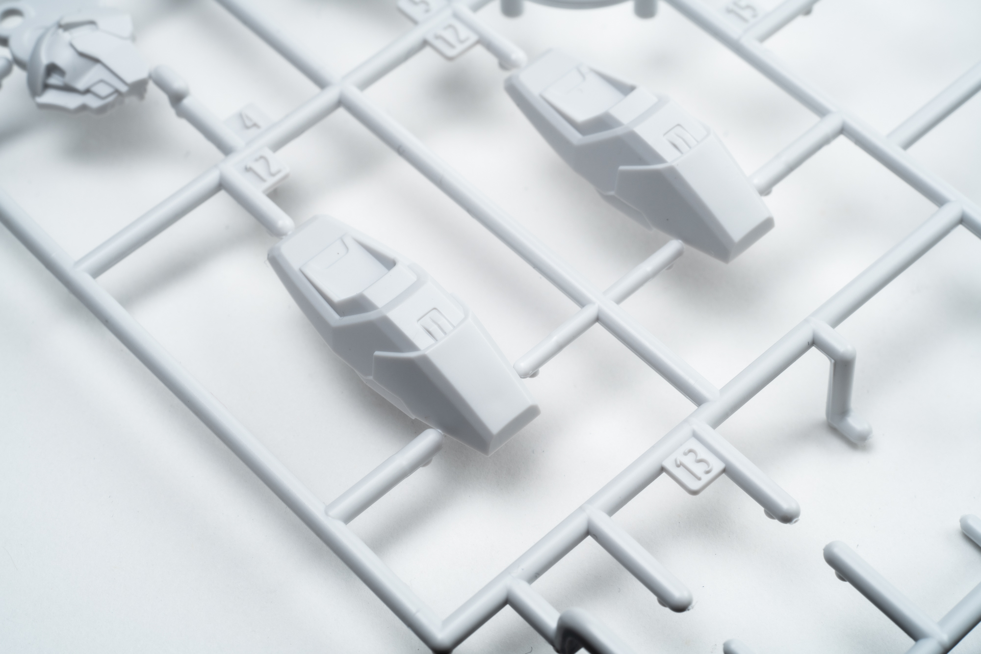 パーツはほとんどニッパーを使わずに取り出すことができました