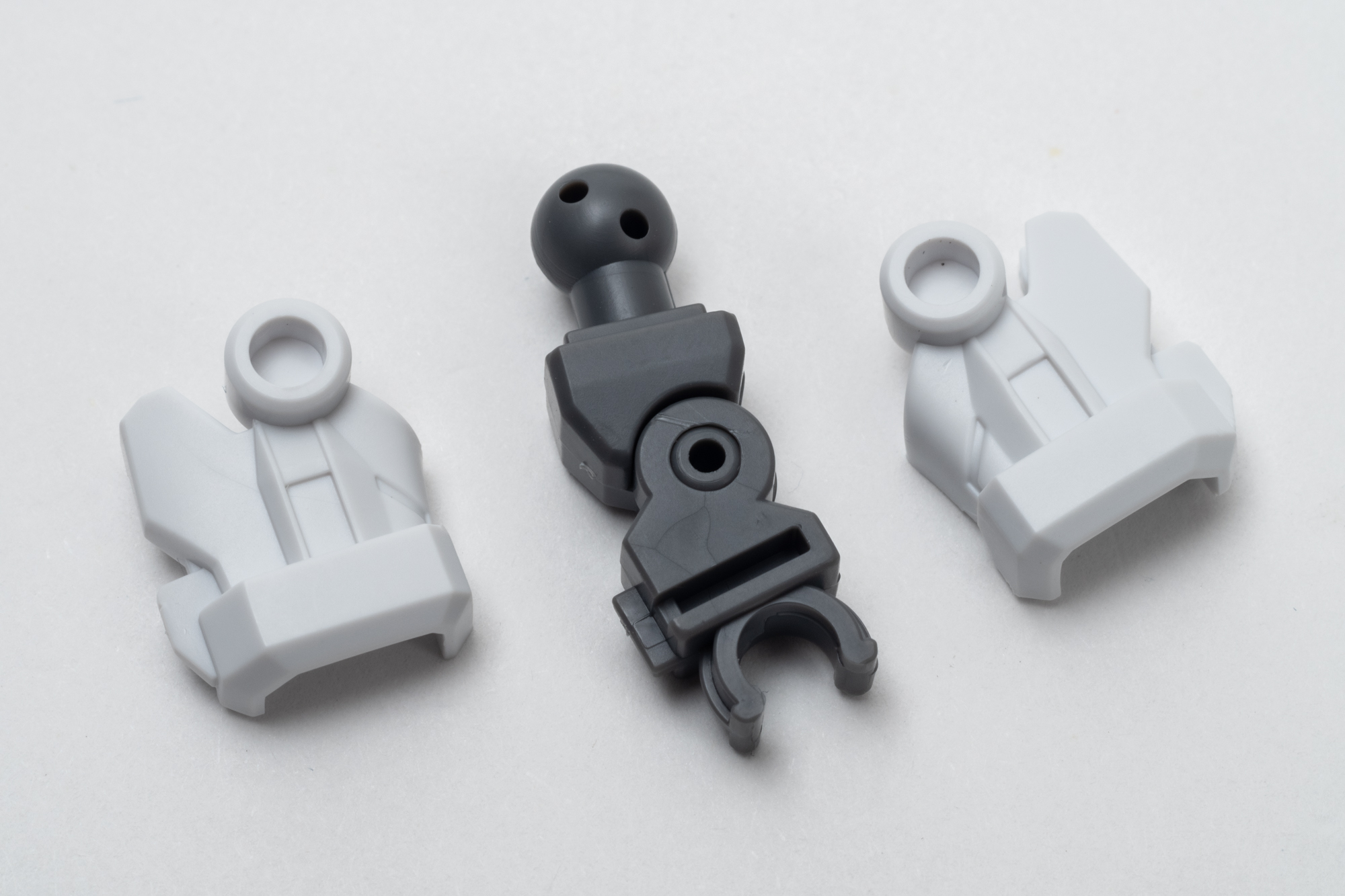 腕も関節が１つ増えます