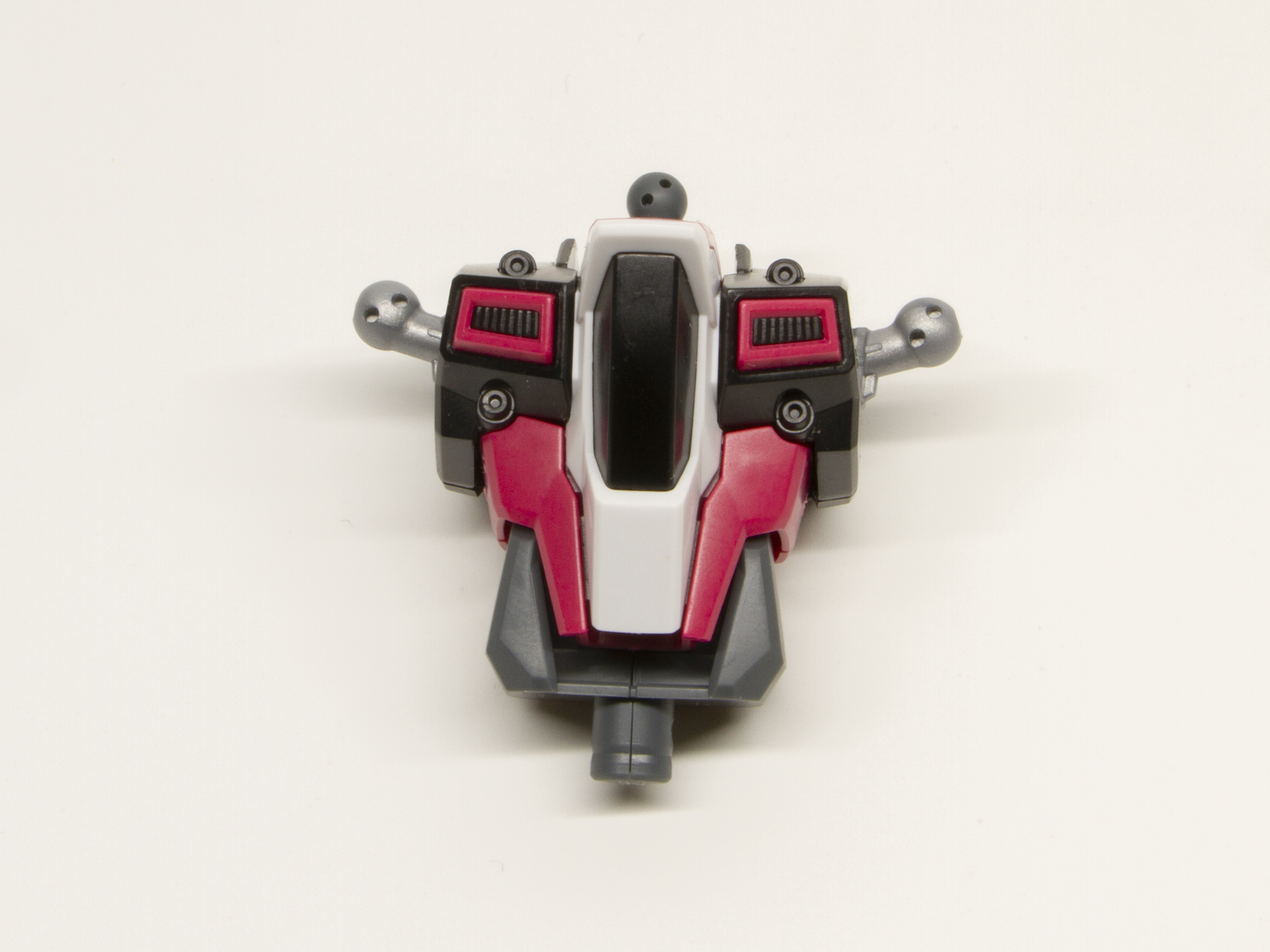 胴体が完成。このパーツだけでもグニグニと動かして遊べる