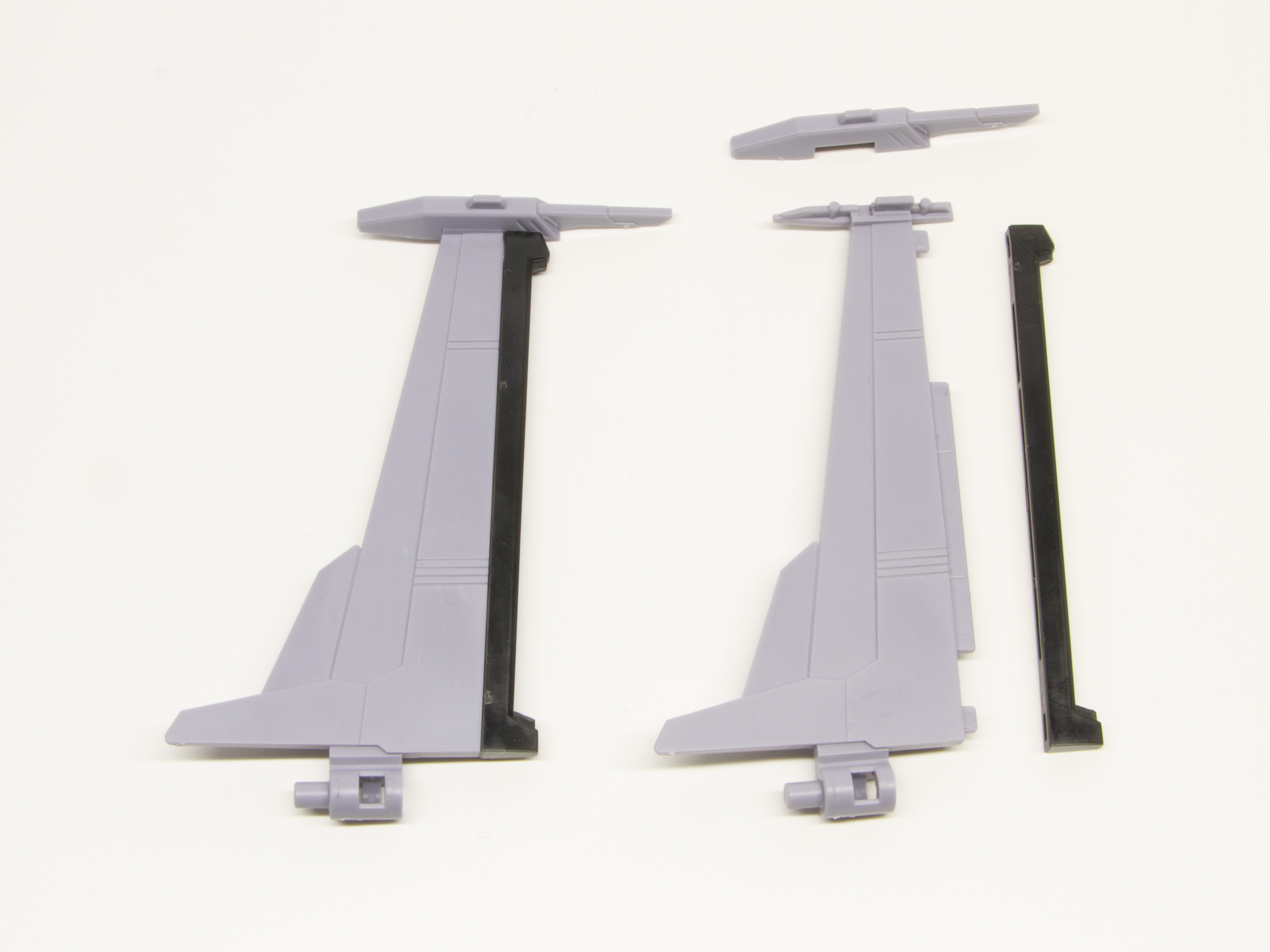 翼上部の組み立て