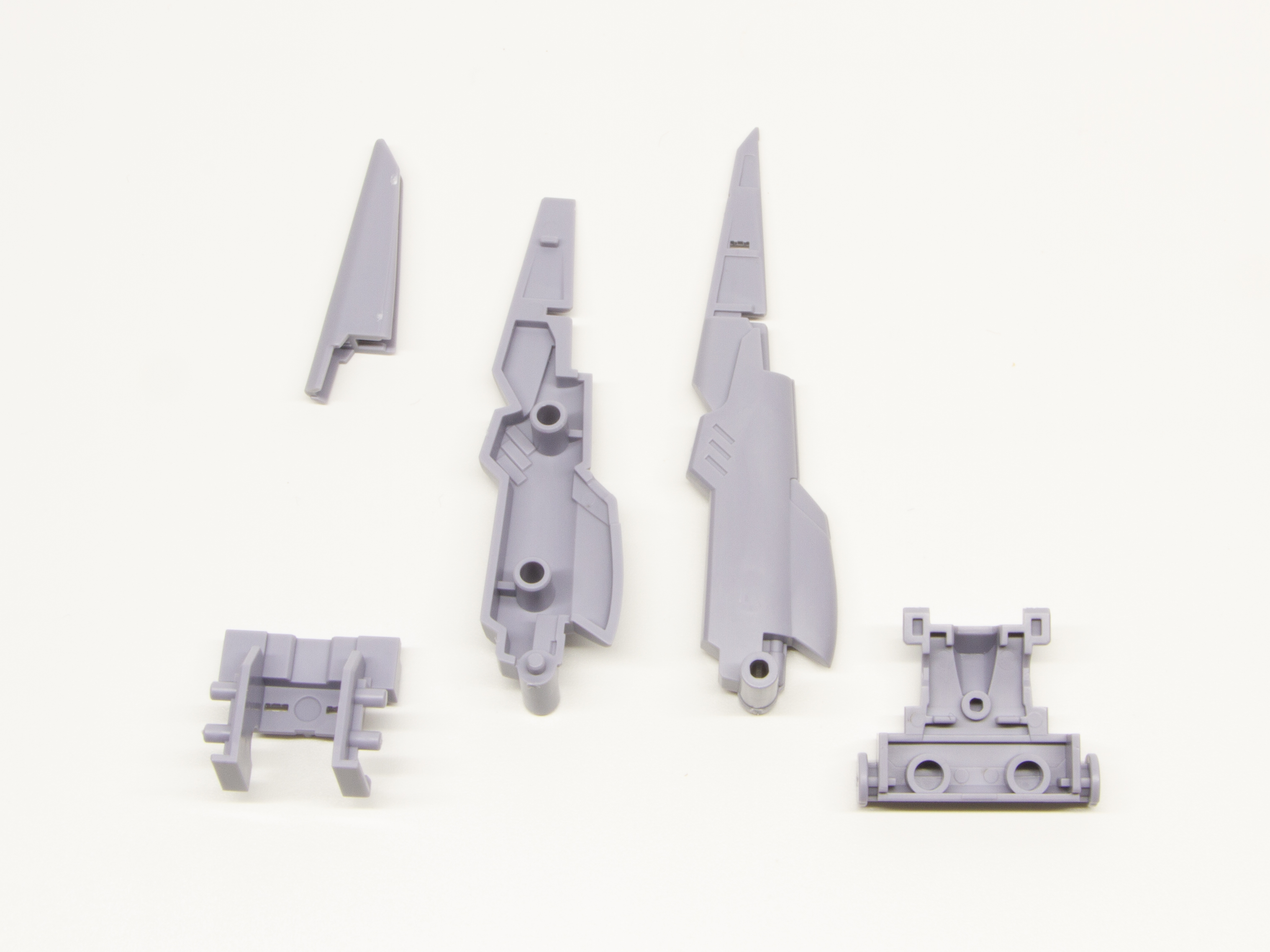 機首部分の組み立て