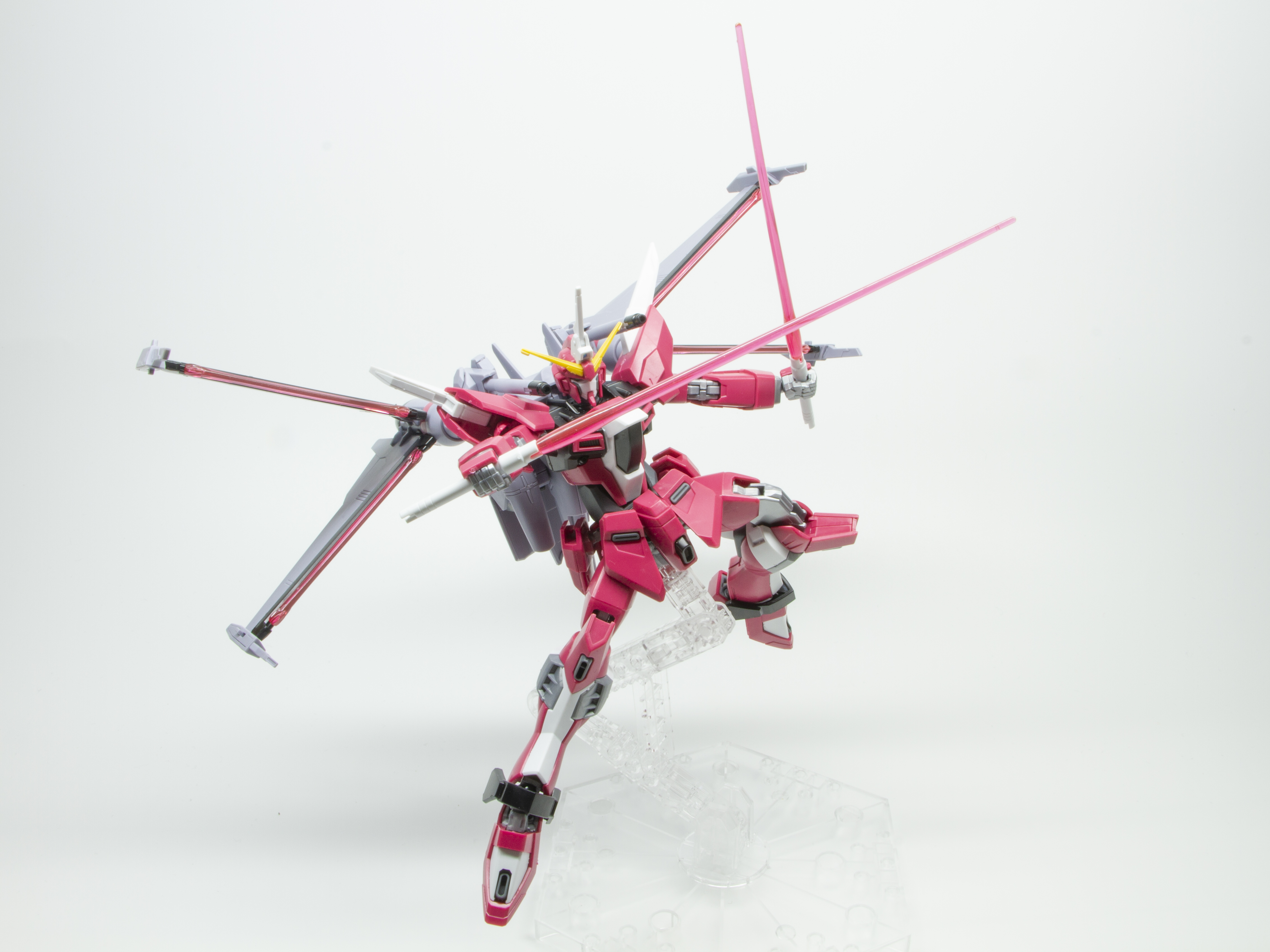 脚を大きく開いた姿がカッコいいかもしれない