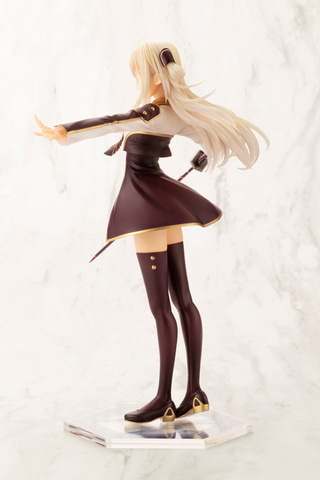 遊戯王OCG」よりフィギュア「閃刀姫―レイ」本日発売！ 風に揺れる