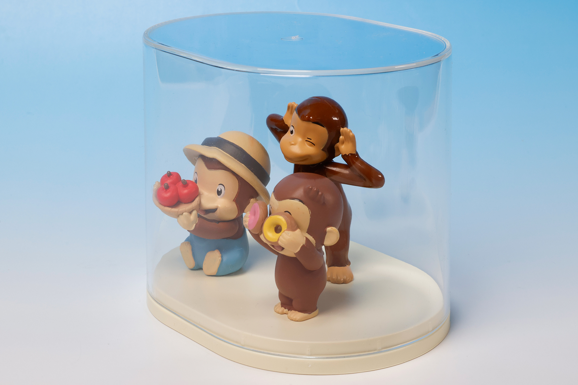 中サイズ～大サイズほどのアイテムを入れるのに適している