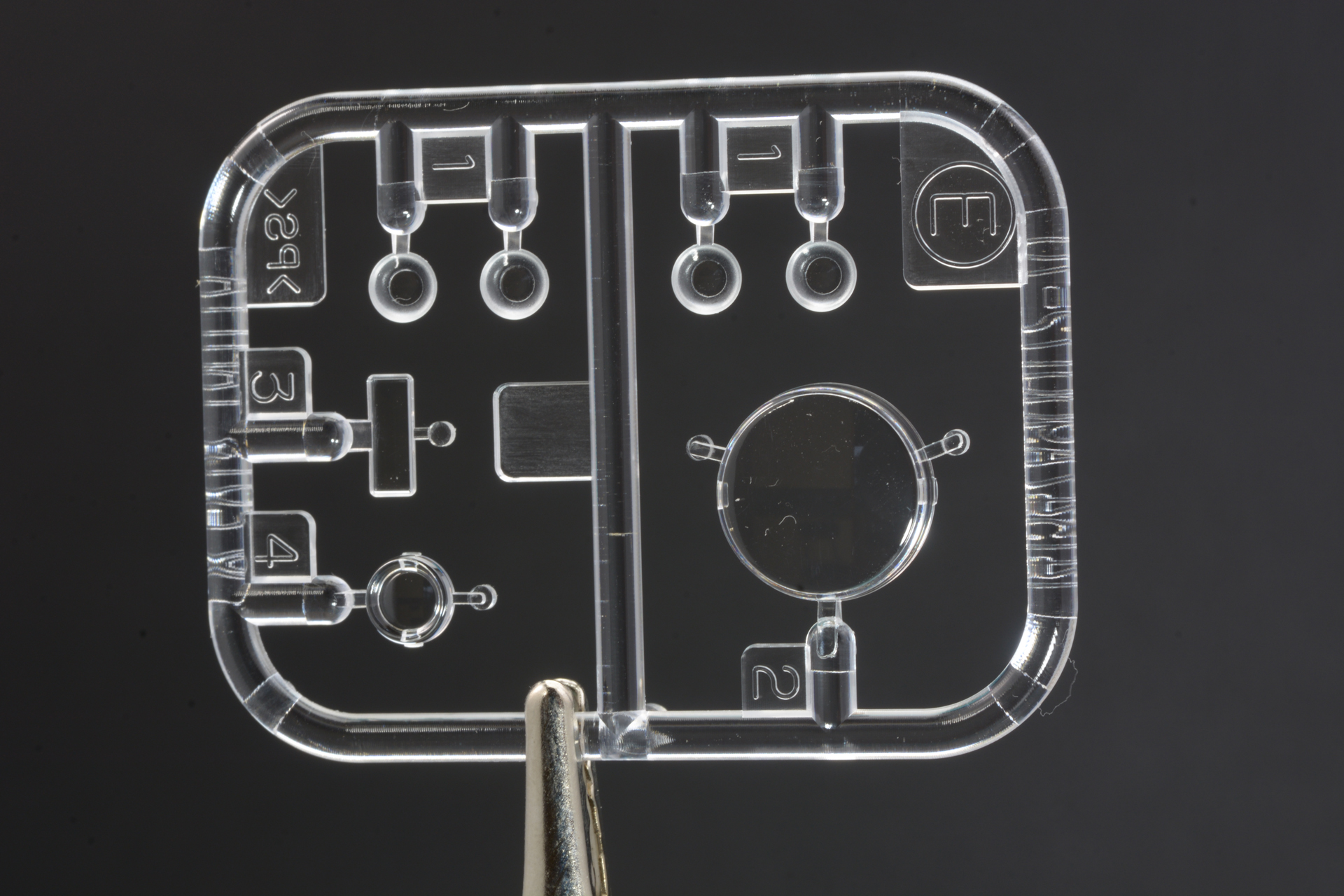 Eパーツはクリアパーツだ