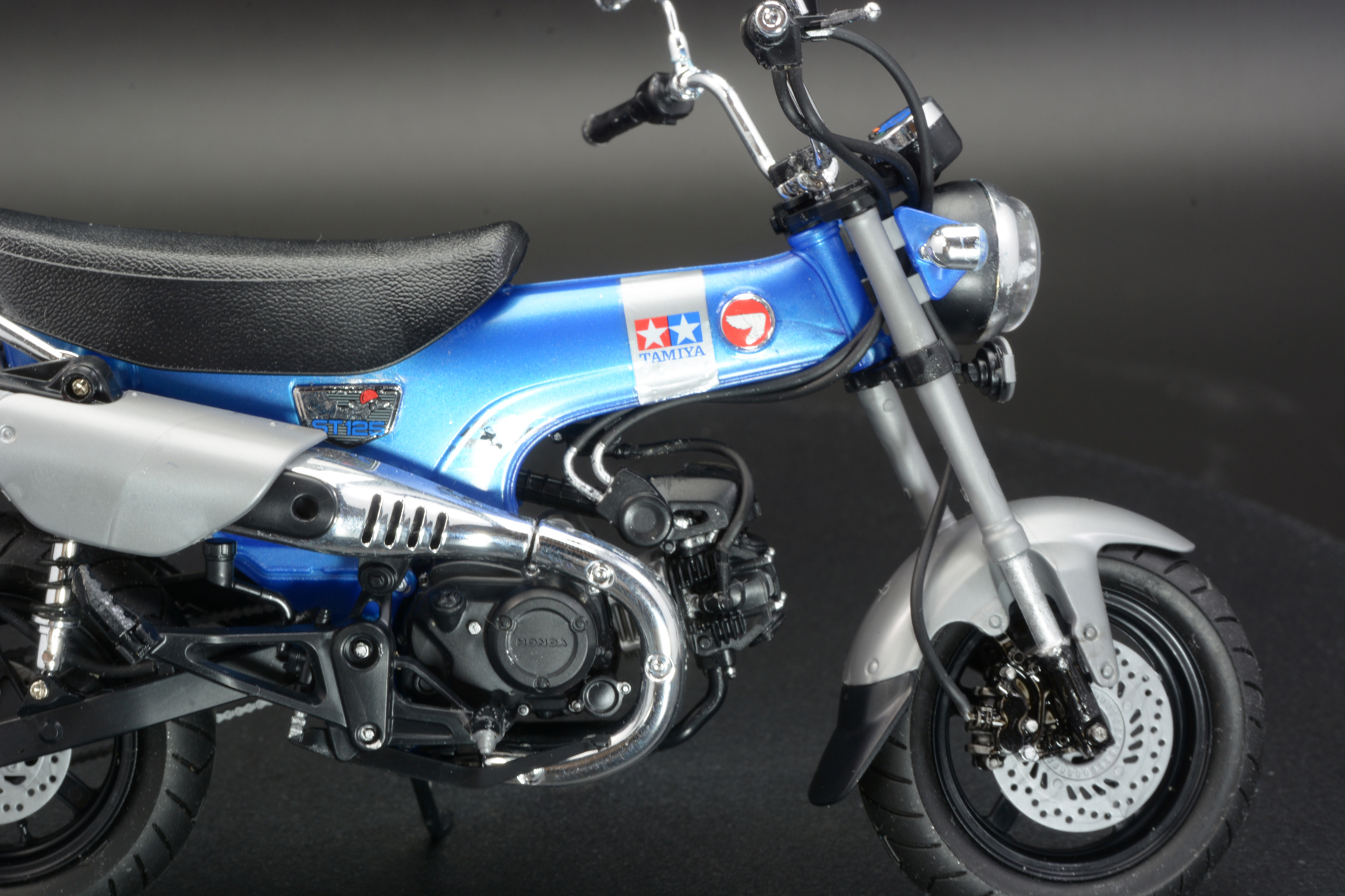 フレームにタミヤのツインスター