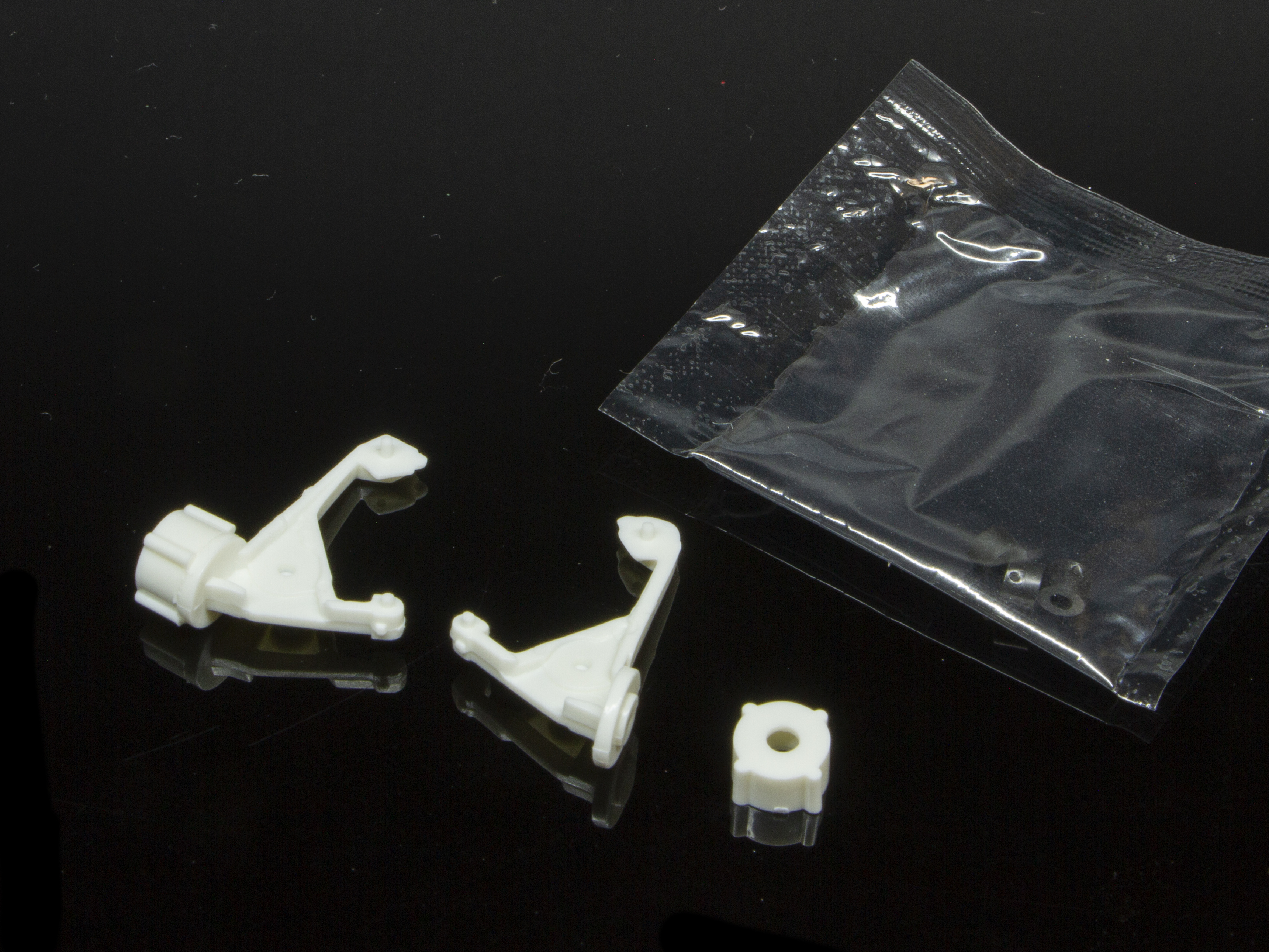 フロントサスペンションの組み立て