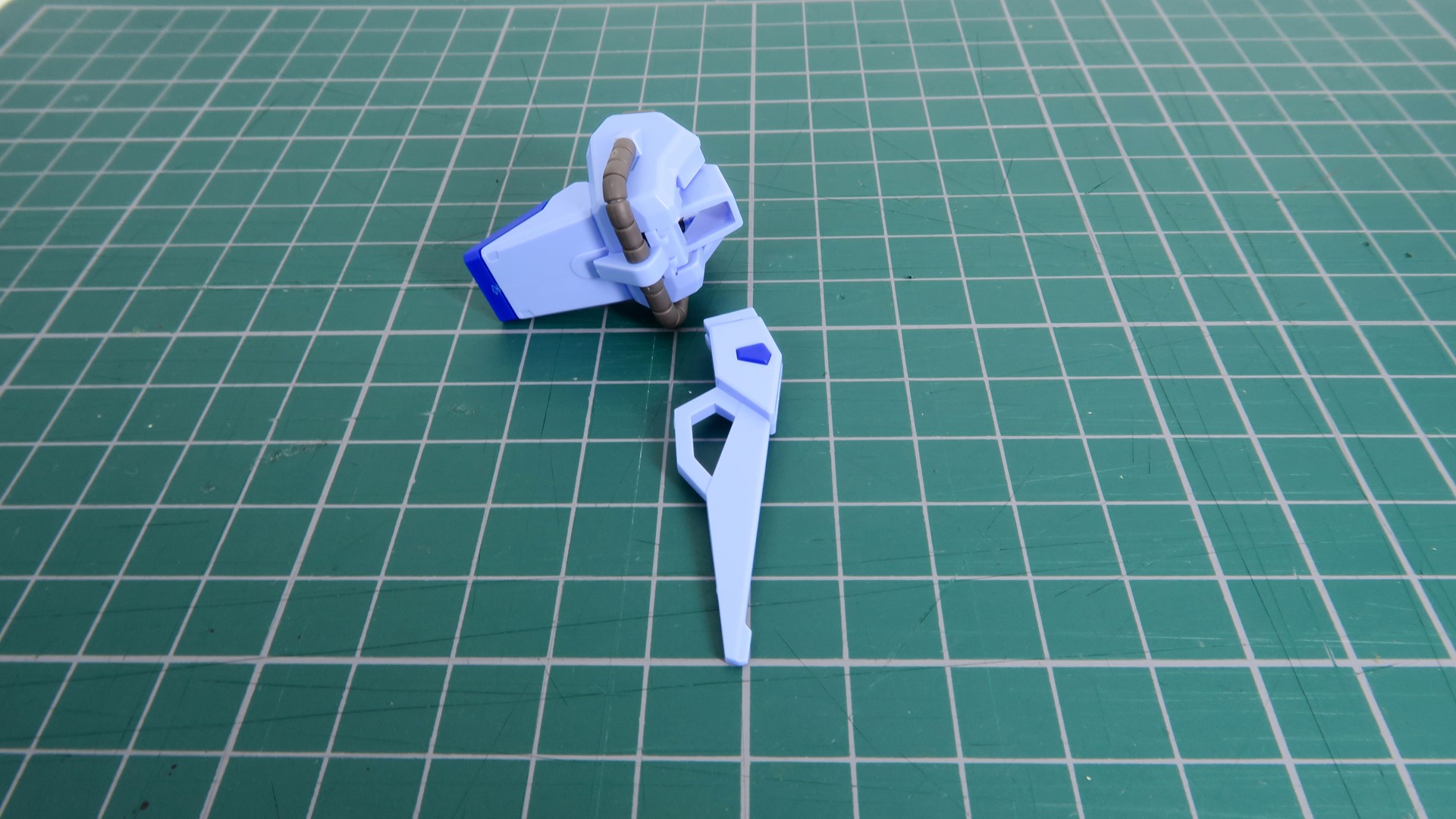 「マイダスメッサー」は差し込んで取り付けるので、簡単に脱着が可能