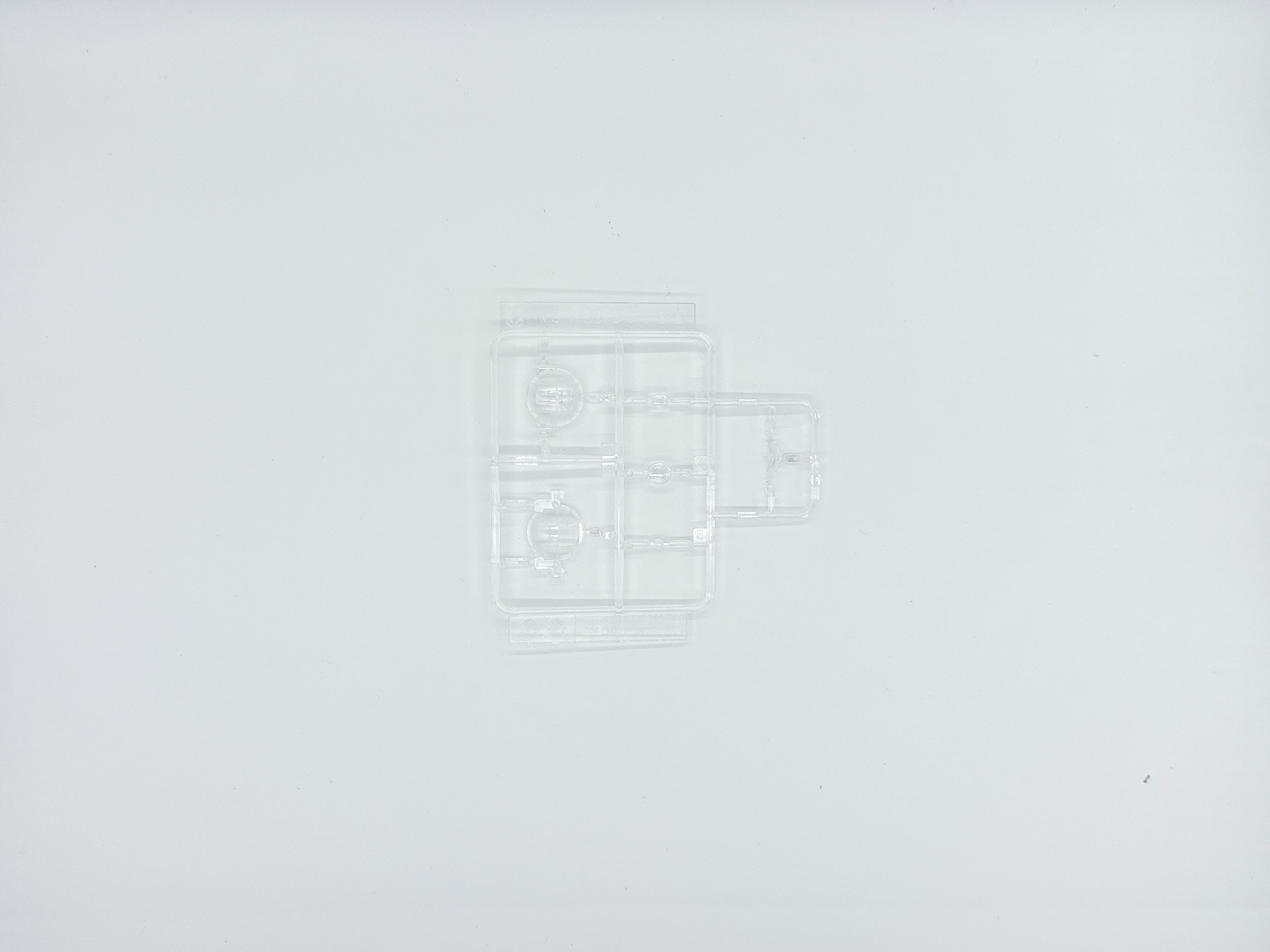 「MG 1/100 シナンジュ・スタイン (ナラティブVer.) Ver.Ka」を構成するパーツ。一部ランナーは同一のものが複数同封されています。