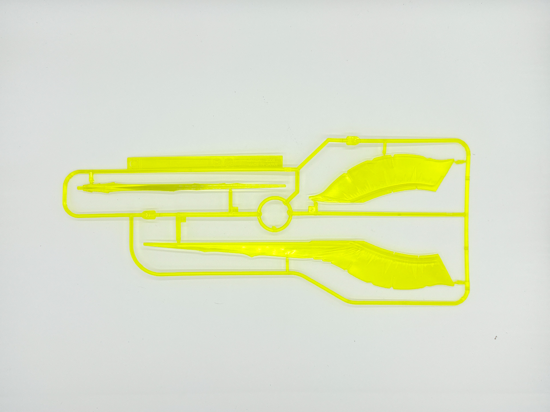 「MG 1/100 シナンジュ・スタイン (ナラティブVer.) Ver.Ka」を構成するパーツ。一部ランナーは同一のものが複数同封されています。