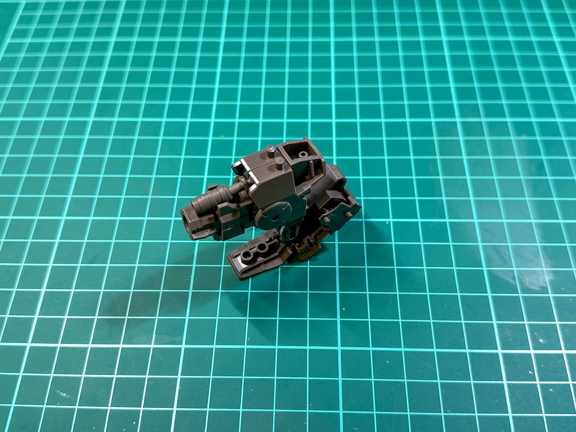 足部の内部フレーム。つま先部分を大きく可動させることが可能です。