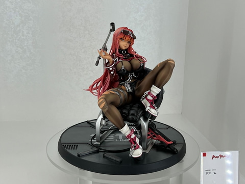 【新品未開封】勝利の女神：NIKKE ラピ、アニス： 1/7スケールフィギュア 勝利の女神：NIKKE」よりモダニアや水着姿のラピやアニスのスケール