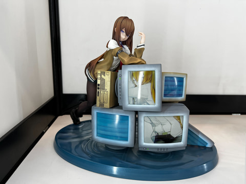 リコリコ」の千束の晴れ着姿やセクシーな「オーバーロード」のアルベド