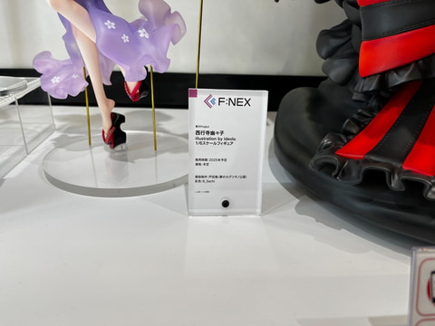 圧巻の1/1スケール胸像フィギュアが会場に展示！「デート・ア・ライブV