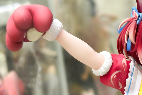 赤身かるび　フィギュア 人気VTuber「赤見かるび」がフィギュア化！甘城なつき氏監修の