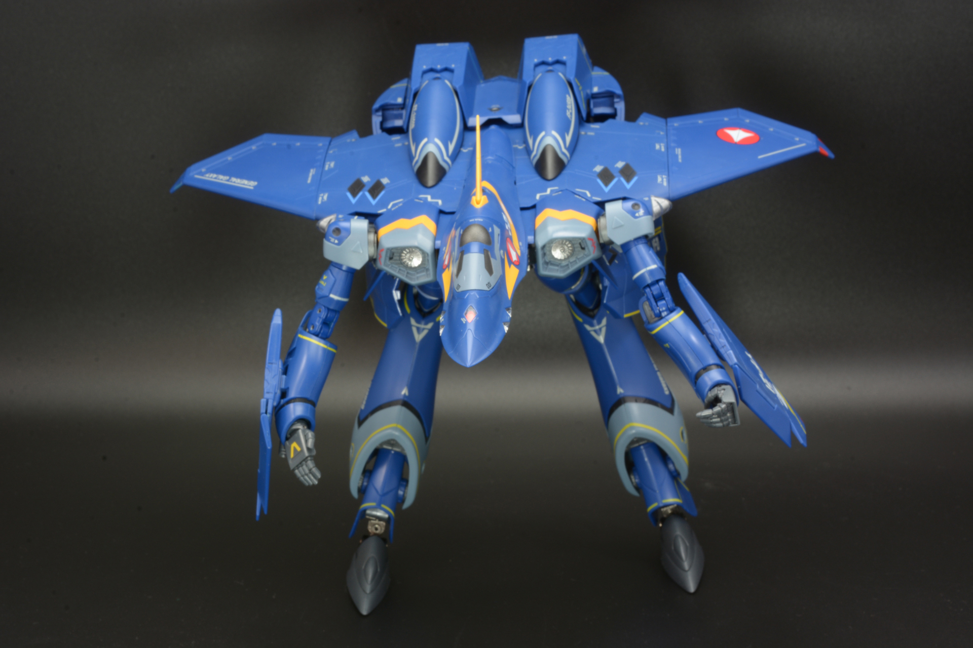 一旦ガウォークに変形させる