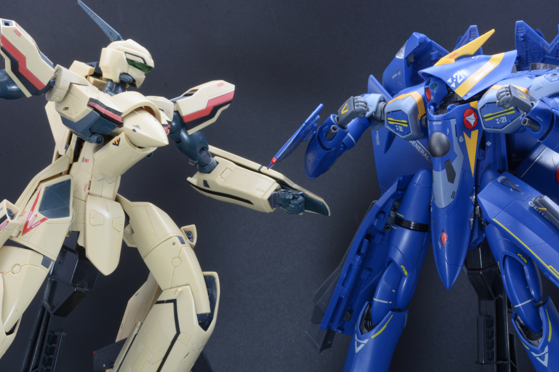 バトロイドでの殴り合い