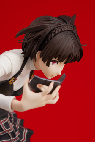 国内正規品 ペルソナ5 ザ・ロイヤル 新島真 制服Ver. AMAKUNI ペルソナ5 ザ・ロイヤル」より新島真の制服Ver.フィギュアが予約
