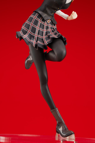 ペルソナ5 ザ・ロイヤル」より新島真の制服Ver.フィギュアが予約