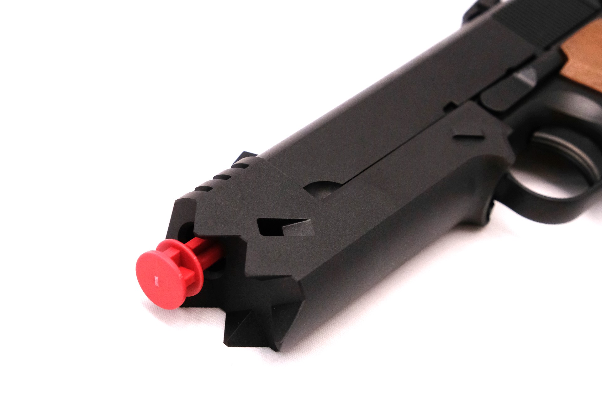 コンペンセイターに合わせて安全キャップも新規製作された