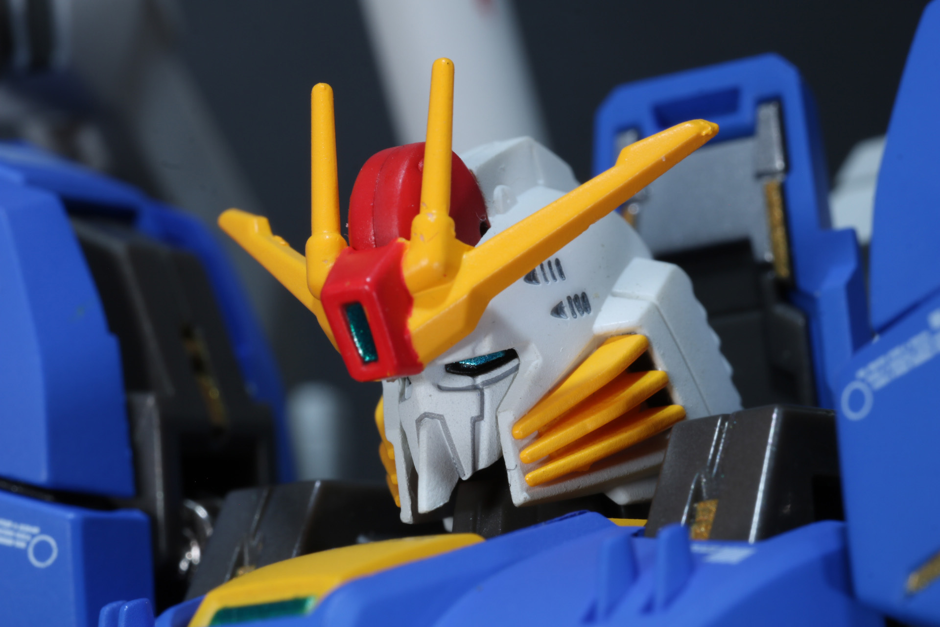 頭部の造形や色分けと細かく作りこまれている