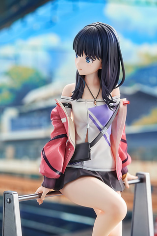 GRIDMAN DYNAZENON x アズールレーン 宝多六花 フィギュア Amazon | GRIDMAN DYNAZENON x アズールレーン 宝多六花 ブルー