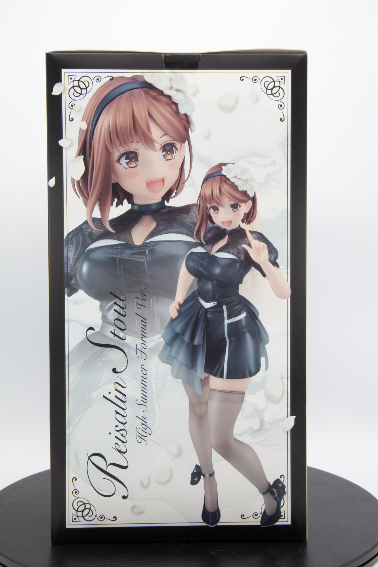 前、後ろ、少し上部から見た商品が背面に描かれている