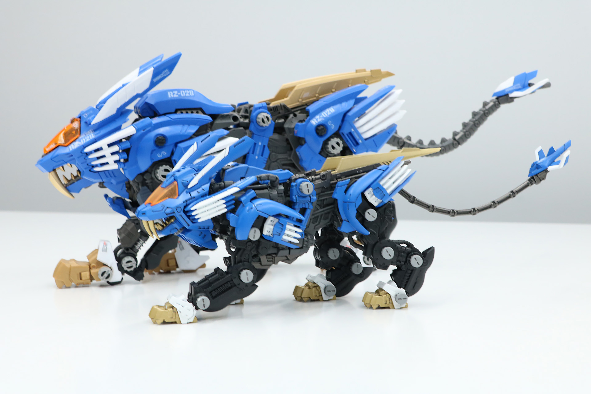 大きさもコンパクトな印象に