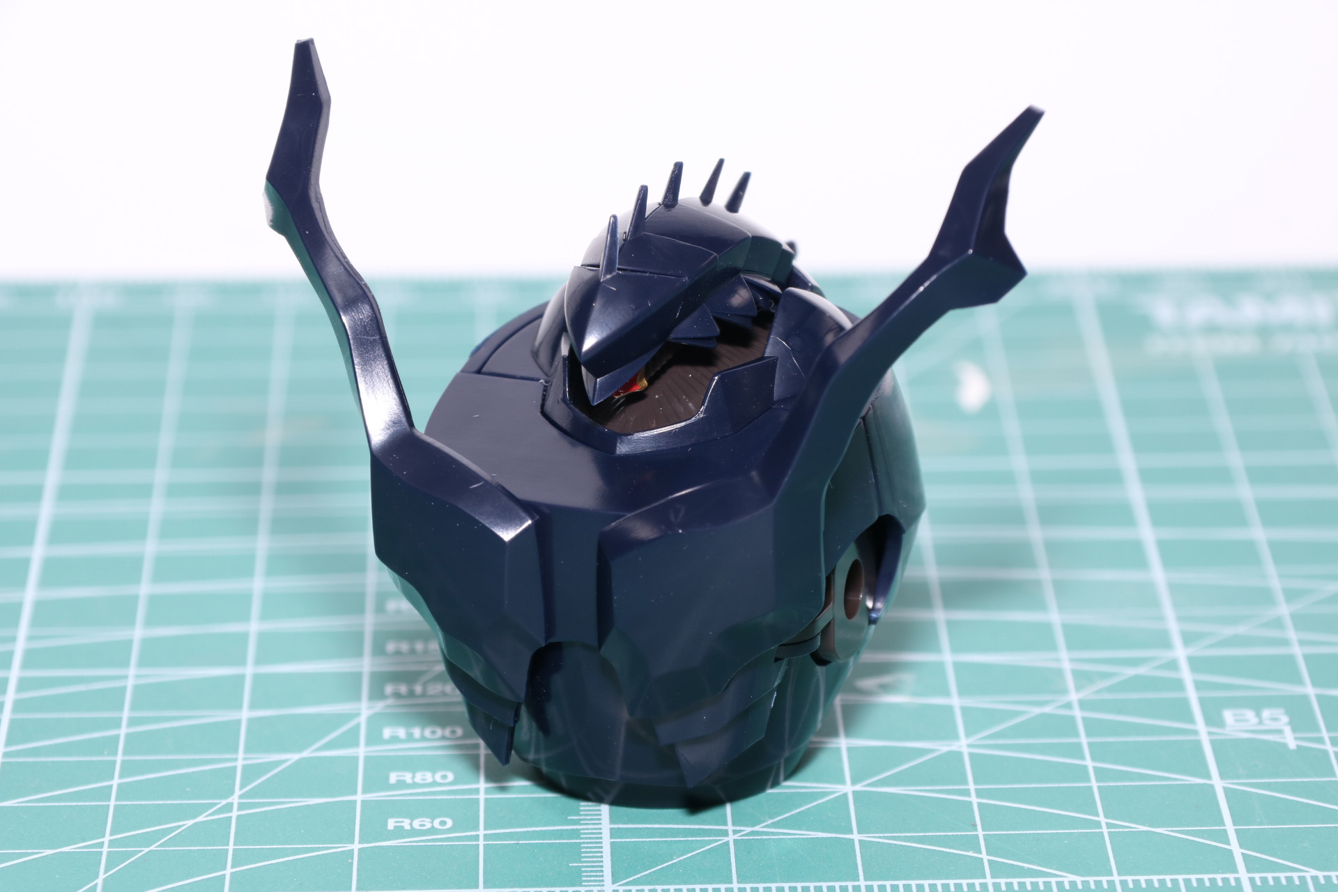 胸部パーツの組み立て