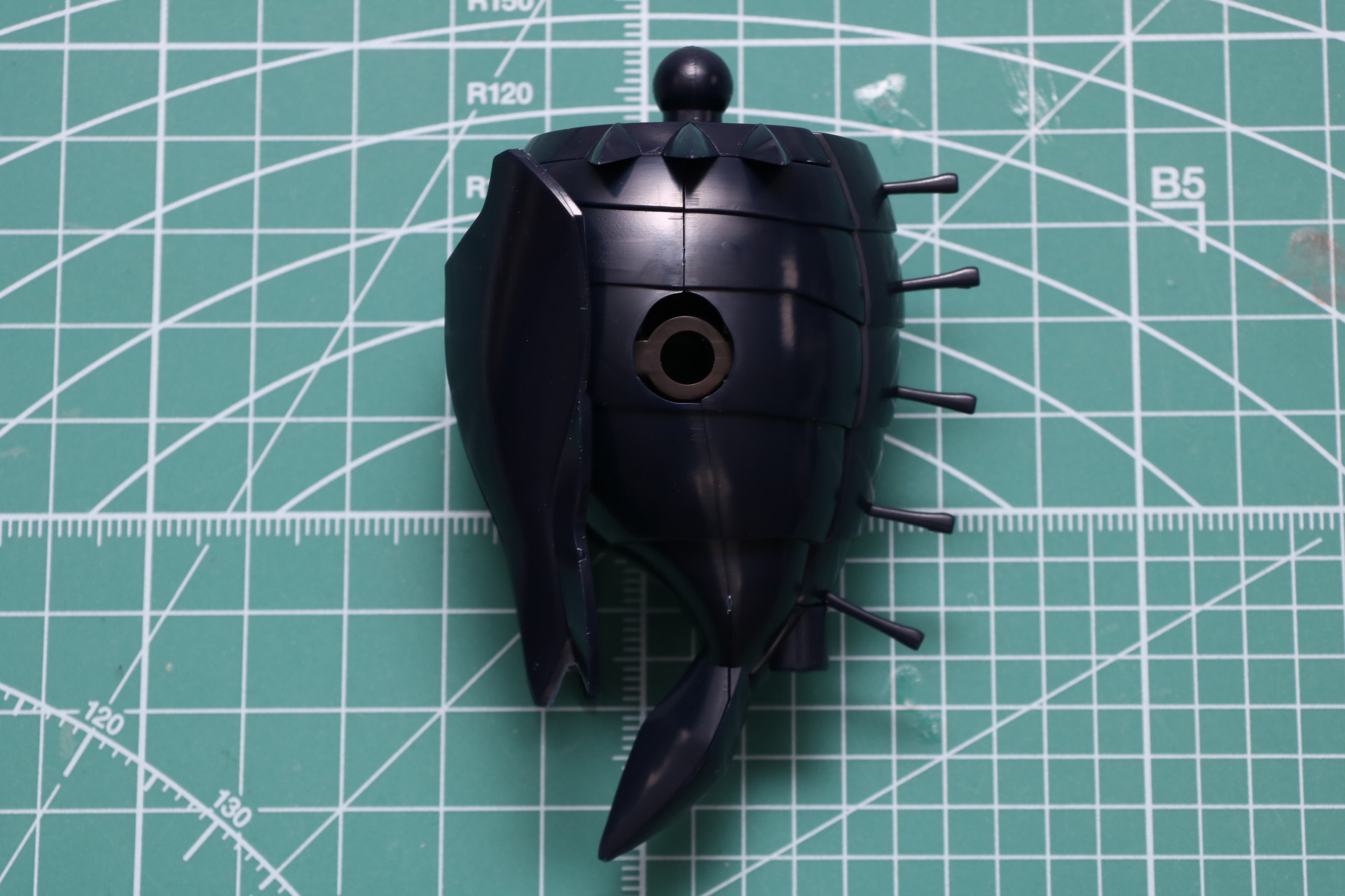 腰部パーツの組み立て