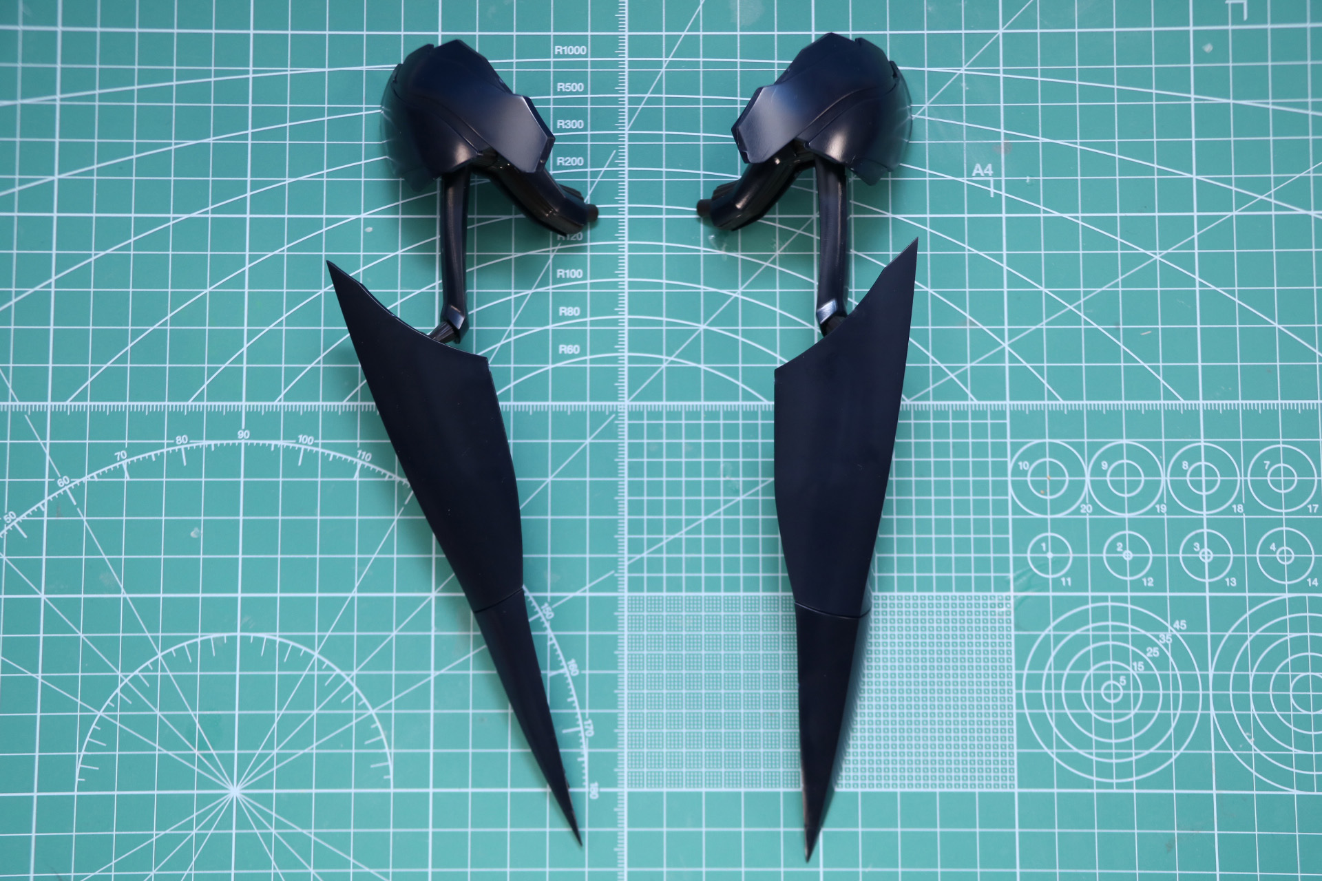 腕部パーツの組み立て