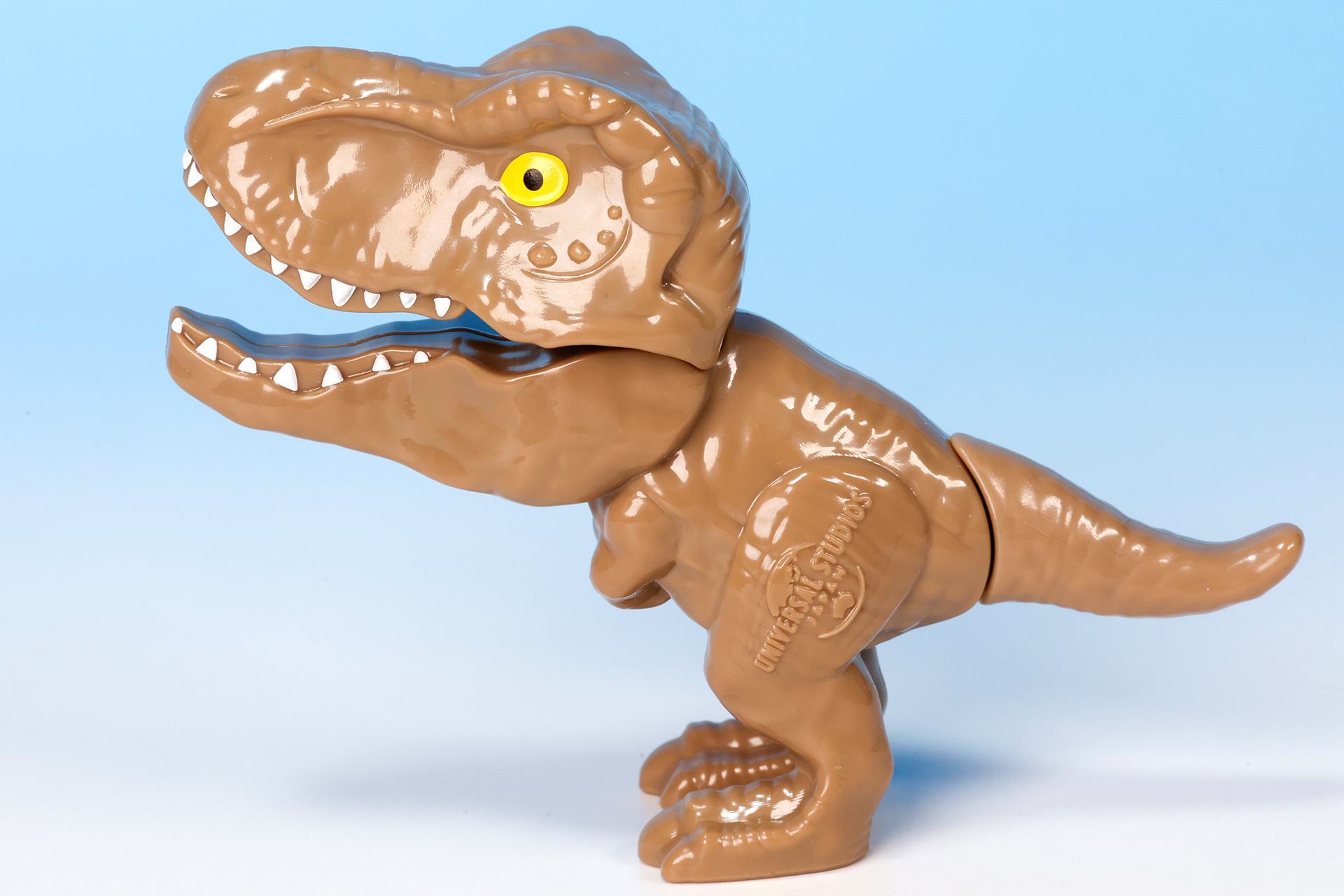 頭の大きさが際立っている