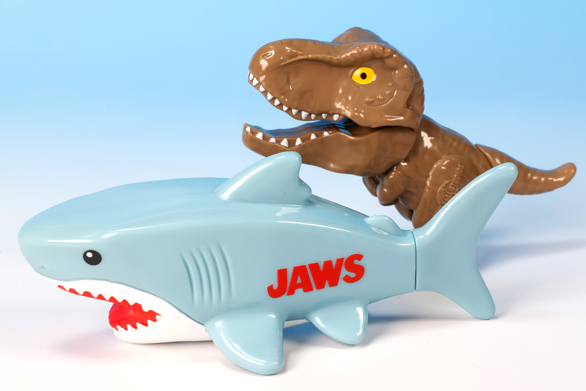 おなじみの名作映画もおもちゃで登場